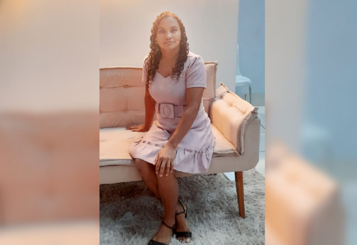 modelo-para-foto-vertical-1-