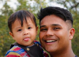 Mortes de professor e filho indígena após barco virar são investigadas pela polícia em MT