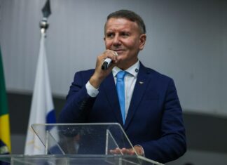 Eduardo Siqueira recebe alta após internação por problema cardíaco em Palmas