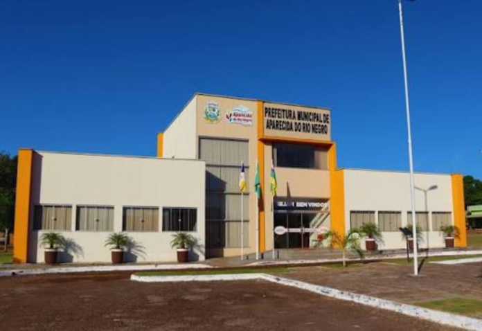 copia-de-modelo-foto-fundo-borrado-21-