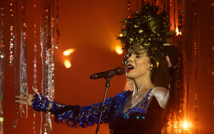 vanessa-da-mata-realiza-show-em-goiania